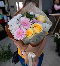 Букет цветов из:  Герберы, Розы и Хризантемы в Тоншаево