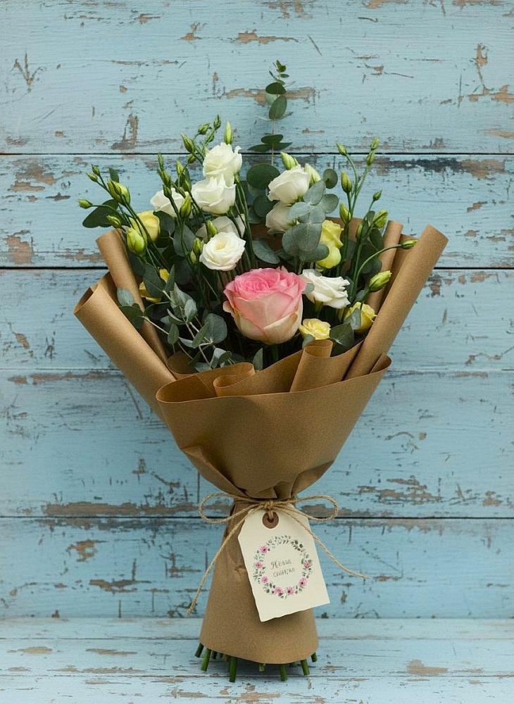 Букет цветов из: Розы и Лизиантусы в Тоншаево