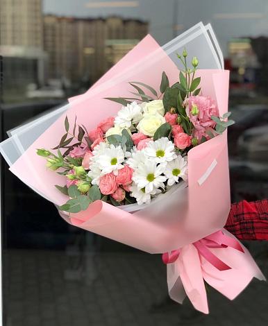 Букет цветов из: Розы, Лизиантусы и Хризантемы в Тоншаево